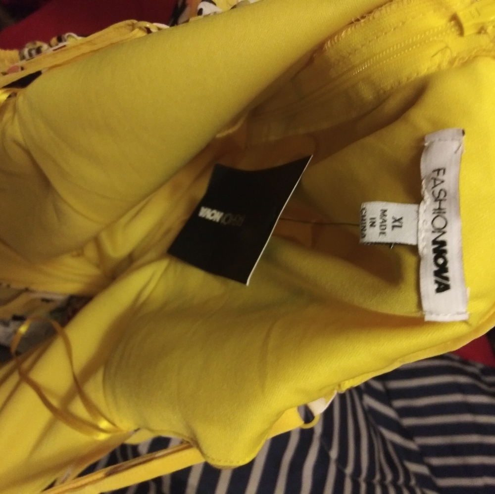 Dress - Picture 2 of 3